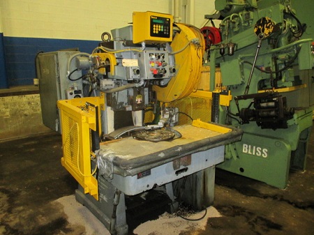 15 TON, V & O MODEL #15 OPEN BACK INCLINABLE SINGLE CRANK PRESS