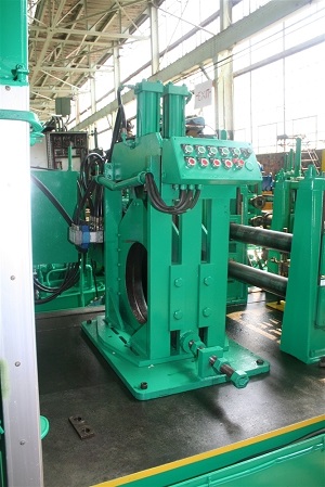 8 ROLL HYDRAULICALLY ADJUSTED SIZING TURKSHEAD