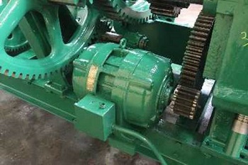 12' X 1/2 BERTSCH BENDING ROLL