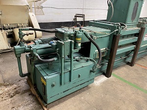 15 x 15 MAREN #111 297 SCRAP BALER