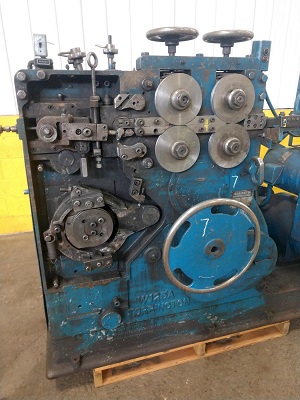 TORRINGTON M# W125A SPRING COILER WITH TORSION ATTACHMENT