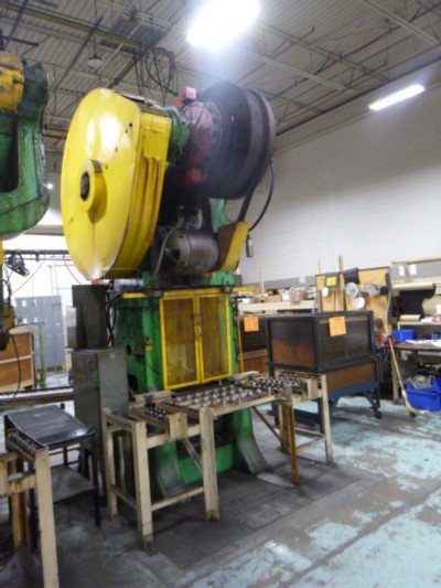 135 TON BLISS MODEL 306 STRAIGHT SIDE SINGLE CRANK TRIM PRESS