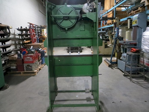 CHICAGO DREIS & KRUMP 131 MECHANCIAL PRESS BRAKE