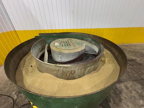 VL/RAMPE MODEL #SB-8 DUAL MEDIA VIBRATORY DEBURRING MACHINE