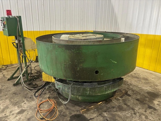 VL/RAMPE MODEL #SB-8 DUAL MEDIA VIBRATORY DEBURRING MACHINE