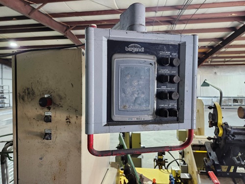 BERGANDI #WVR-500, WIRE FENCE MACHINE