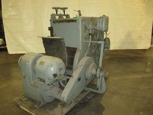 TORRINGTON MODEL #W225 CLUTCH TYPE UNIVERSAL SPRING COILING MACHINE
